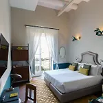 Accademia 39 بيت ضيافة 4*